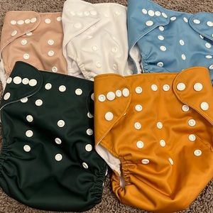 5 Reusable Cloth diapers + Inserts
